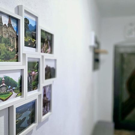 Apartament Confort Hd Hunedoara Bagian luar foto