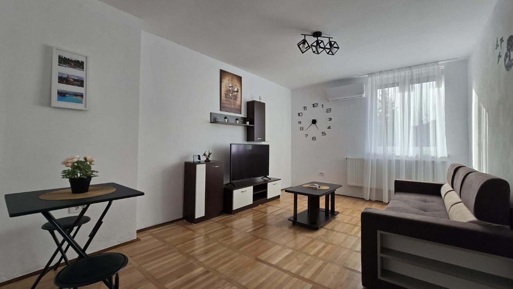 Apartament Confort Hd Hunedoara Bagian luar foto